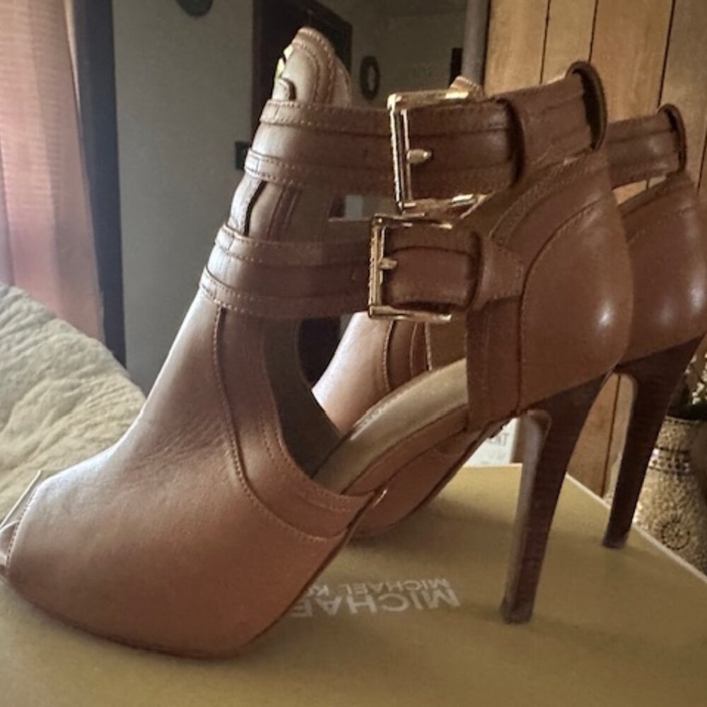 Blaze open toe Leather bootie